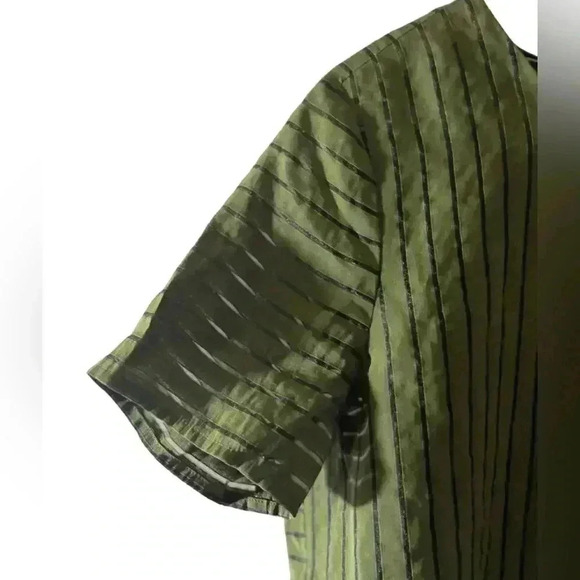 J. Crew Short Sleeved Top Shadow Stripe Green Semi Sheer Exposed Back Zi… - Picture 5 of 5